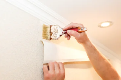 Pose de papier peint à Vron — revêtements muraux et toiles de verre